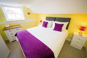 Radcliffe Guest House