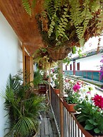 hostal hilltop salento