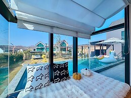 WildWildWest Pool Villa Khaoyai
