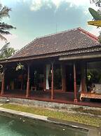 Darta Ubud Joglo Villa by EPS