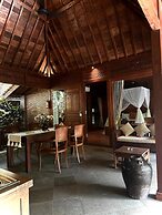 Darta Ubud Joglo Villa by EPS