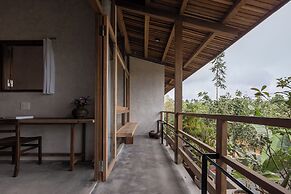 Hachi Homestay & Spa