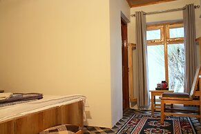 Karma Lodge