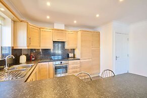 Host Stay Hunton Court