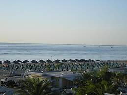 Hotel Alb's