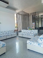 Hotel Alb's