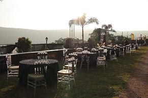 MOUNTAIN BREEZE RESORT