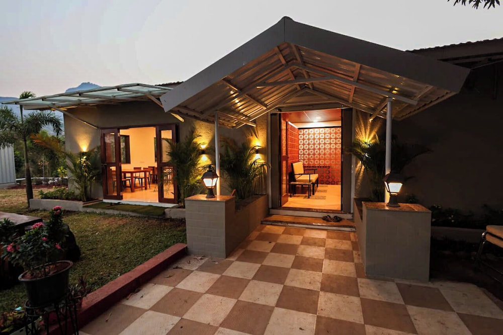 Vanah Villa And Resort