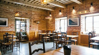 Ungru Guesthouse and Restaurant