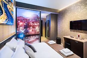 Central Point Boutique Hotel