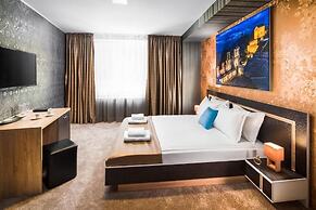 Central Point Boutique Hotel