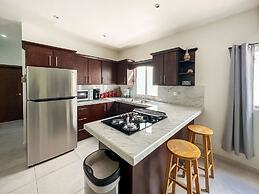 Town Shore Escape 3BR Haven
