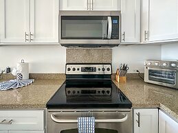 Steps to Sandy Beach Pool Renovated 2BR Condo