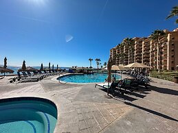 Steps to Sandy Beach Pool Renovated 2BR Condo