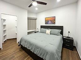 Steps to Sandy Beach Pool Renovated 2BR Condo