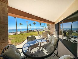 Steps to Sandy Beach Pool Renovated 2BR Condo