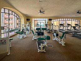 Steps to Sandy Beach Pool Renovated 2BR Condo