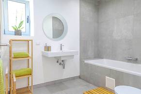 Madeira Beach House in Madalena do Mar