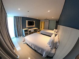 HOTEL MANZUR