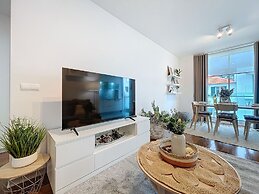 Acanto Loft by Atlantic Holiday