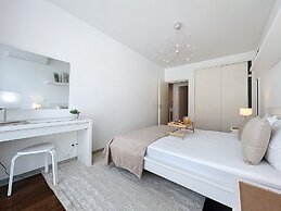 Acanto Loft by Atlantic Holiday