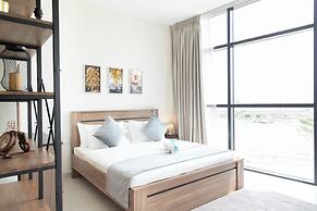 Bloomfields Artistic STU in The View