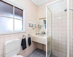 Greensborough Motel