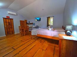 Freshwater Creek Cabanas