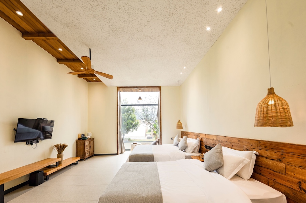 Yingde YeDuGu Resort