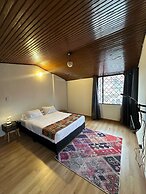 BAMUKA HOSTEL