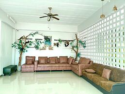 Trang Oasis Waterpark Hotel