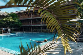 Jungle Safari Lodge