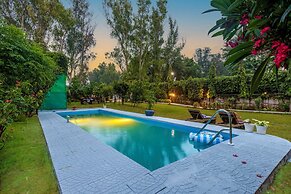 Alaya Stays 3 BHK with Pvt Pool-Daffodil