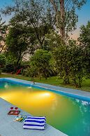 Alaya Stays 3 BHK with Pvt Pool-Daffodil