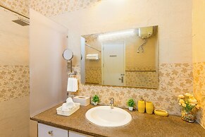 Alaya Stays 3 BHK with Pvt Pool-Daffodil