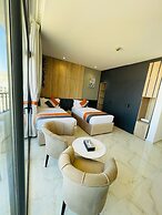 Diamond Palm Hotel & Resort