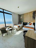 Diamond Palm Hotel & Resort