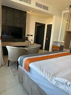 Diamond Palm Hotel & Resort