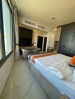 Diamond Palm Hotel & Resort