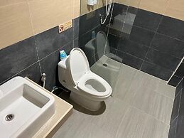 V Tharm Hotel