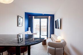 Iconic Suites