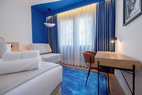 Iconic Suites