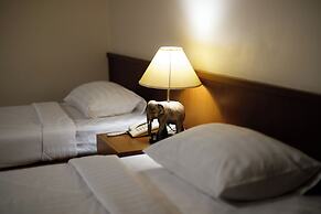 Central Place Hotel