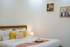 ELIVAAS 5 BHK With Pvt Pool - Zenora