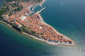 Seaside Villa Marittima Apartment Izola