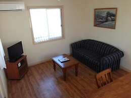 Sonbern Lodge Motel