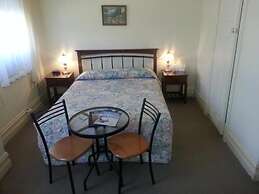Sonbern Lodge Motel