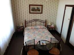 Sonbern Lodge Motel