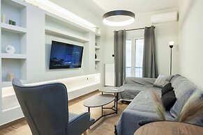 Fresh Modern 1 Bd Apt in Vibrant Patisia