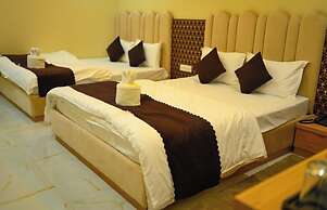 Arahnyam Bhimtal With Pool & Cafe
